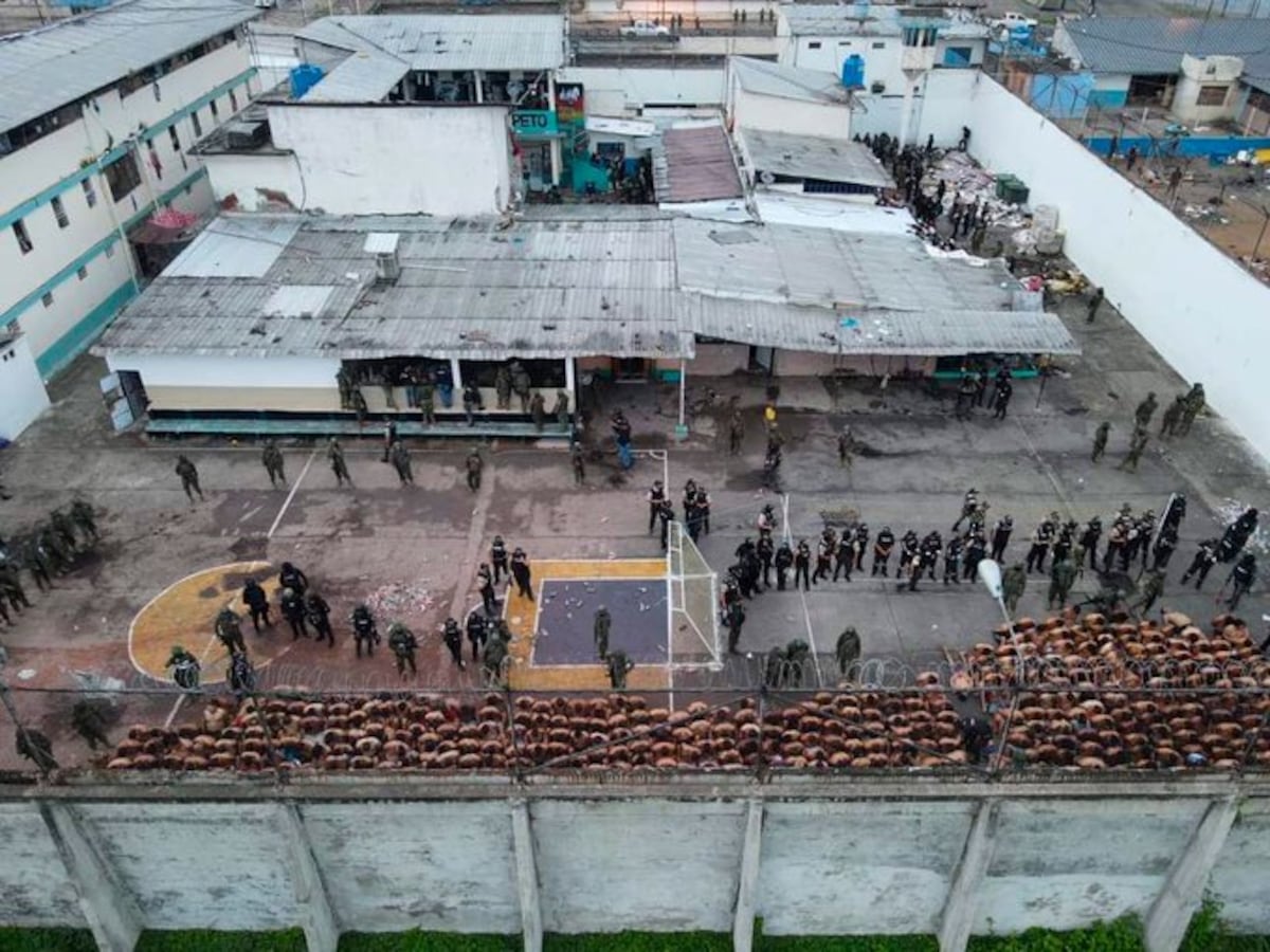 "Tragedia en la prisión: Ataque violento en una cárcel ecuatoriana deja al menos 14 víctimas fatales y conmociona el país"
