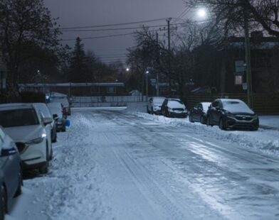"La Furia del Invierno: Nevadas Record en Canadá Dejan Sin Luz a Múltiples Ciudades y Comunidades"